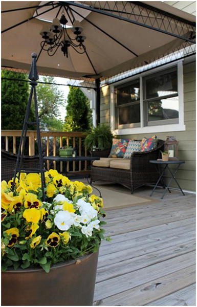 Turning Your Outdoor Awnings into a Sunroom