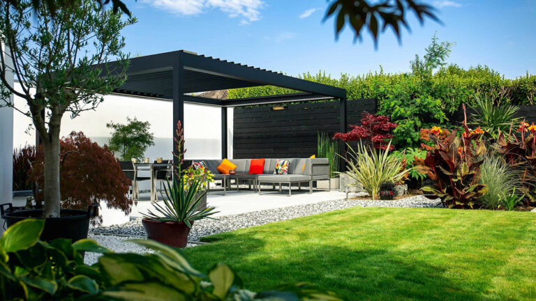 Small-Garden-Pergola-With-A-Roof